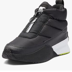 New Sorel in n Out puffy zip booties Size 7